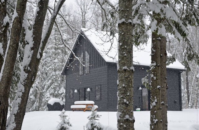 This cabin is a 2 bedroom(s), 1 bathrooms, located in Herbster, WI.