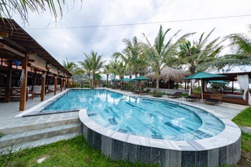 Hoianbang Beach Front Villa and Restaurant