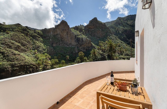 Casa de vacaciones 'Coralia' con jardín privado y Wi-Fi