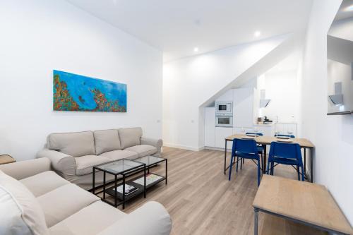 Holi-Rent AT Erillas