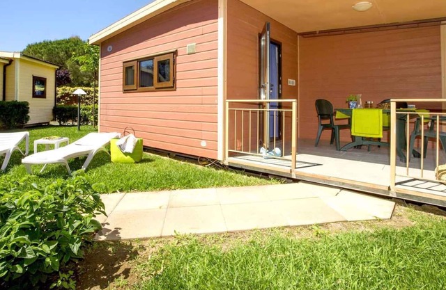 Casa vacacional con terraza cubierta y amueblada de 9 m2
