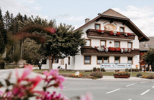 Apartamento vacacional 'Seifterhof - Nr 2' con vistas a la montaña, terraza comunitaria y Wi-Fi