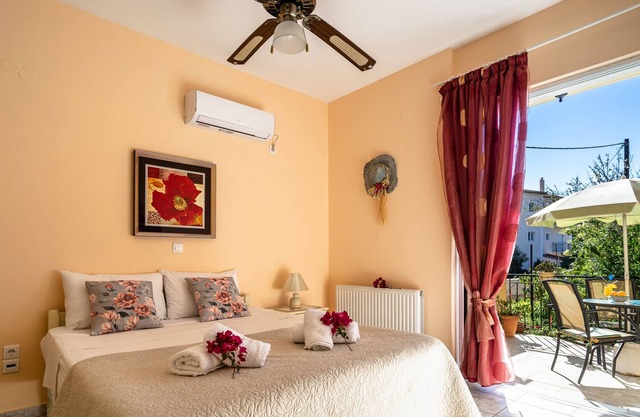 Alojamiento de vacaciones "Casa de María" con vistas al castillo y cerca de la playa.