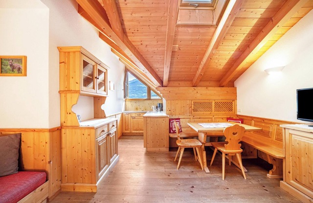 Apartamento vacacional "Hof am Schloss Zirm" con vistas a la montaña y Wi-Fi