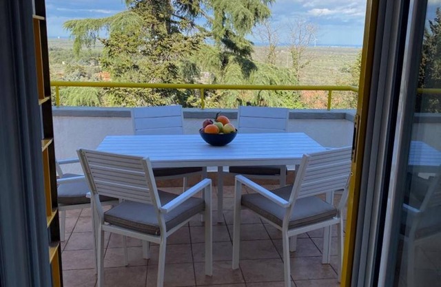 Apartamento vacacional "Casa Nel Parco" con terraza privada, jardín privado y Wi-Fi