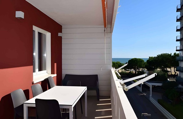 Apartamento vacacional con balcón y aire acondicionado