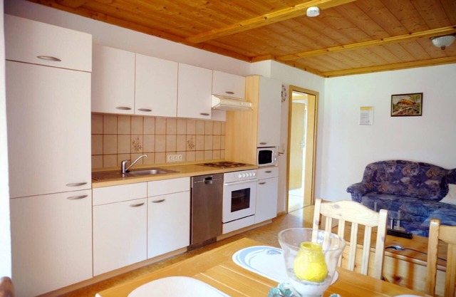 Holiday apartment Kirchberg i. Wald for 1 - 4 persons with 2 bedrooms - Twin house