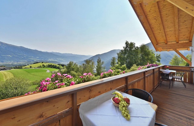 Apartamento vacacional "Dolomitenblick" con vistas a la montaña, Wi-Fi, terraza y jardín