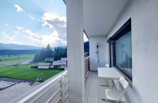 Apartamento vacacional con balcon y linda vista