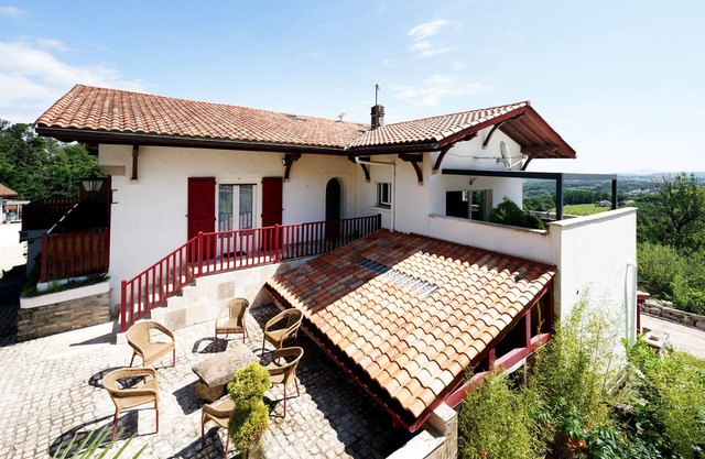 Apartamento vacacional "12 Pers 5km Plage Hendaye" con vistas al mar, 2 terrazas privadas y Wi-Fi