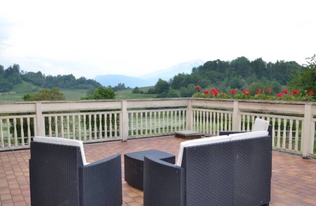Apartamento vacacional Agritur Agribaldo Orchidea con vistas a la montaña, terraza y Wi-Fi