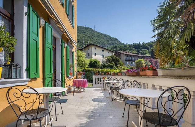 Agritur Tenno Appartamento con balcones y vistas al jardín