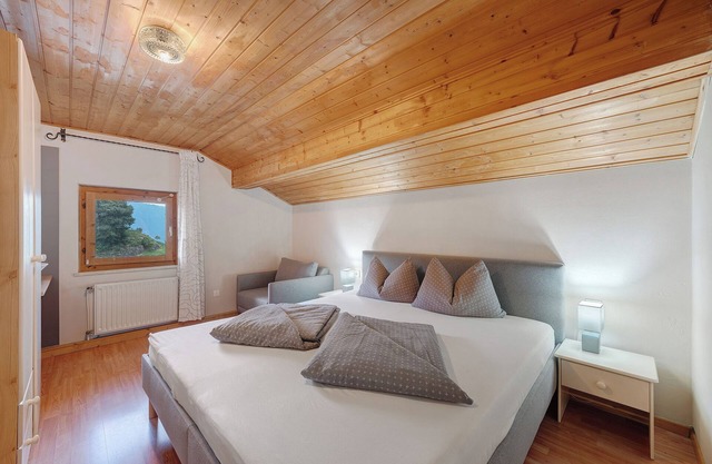 Apartamento vacacional "Bergblick" con terraza en el tejado, jardín con piscina