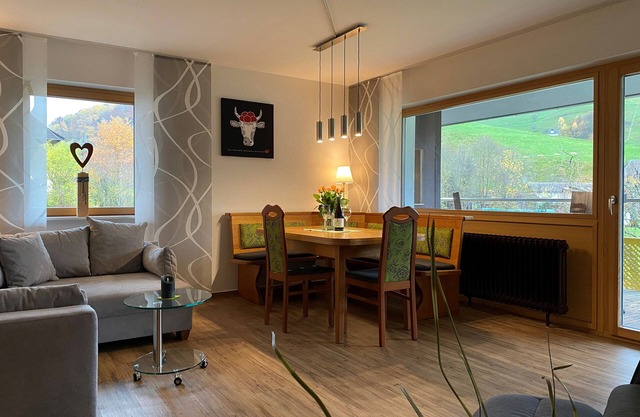 Apartamento 'Belchen, Typ B' con vistas a la montaña, balcón y Wi-Fi
