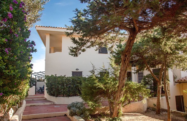 Holiday Apartment Capo Testa Close to Beaches with Terrace & Air Conditioning; Parking Available, Pets Allowed
