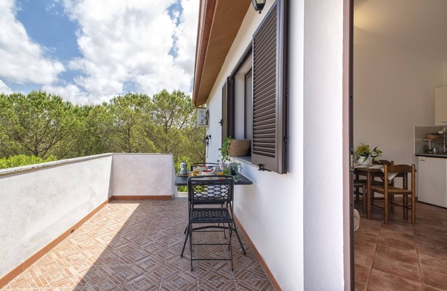 Apartamento vacacional 'Casa Vacanza Baratz 1' con vistas a la montaña, jardín compartido y Wi-Fi