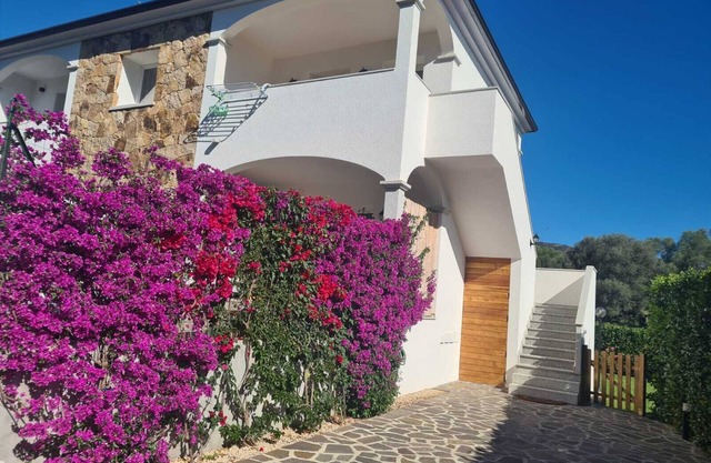 Apartamento vacacional Casa Michela con vistas a la montaña, jardín y Wi-Fi
