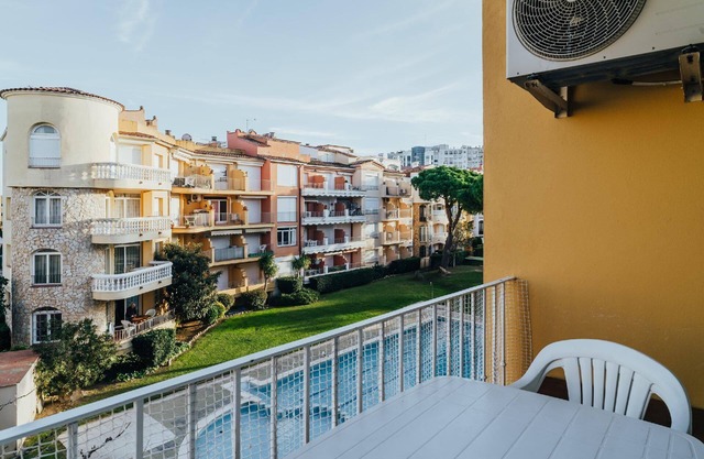 Holiday apartment Empuriabrava for 1 - 6 persons with 2 bedrooms - Holiday apartment