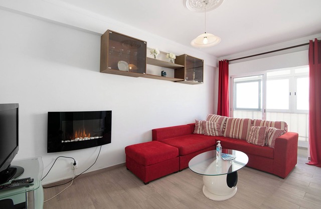 Apartamento vacacional 'Fuseta' con A/C y Wi-Fi