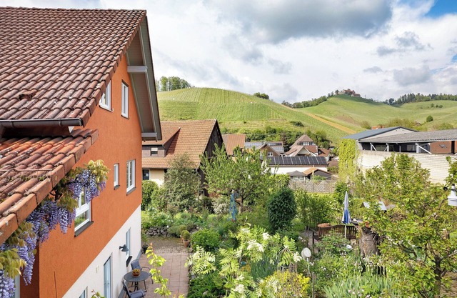 Apartamento vacacional 'Haus Latt' con vistas a la montaña, terraza privada y Wi-Fi