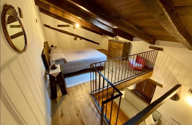 Holiday apartment Independent studio in a typical Fonnese house with WiFi and free parking spaces as well as a reading corner