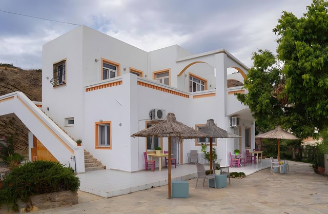 Apartamento vacacional "Kallithea" con vistas al mar, 2 terrazas compartidas y Wi-Fi