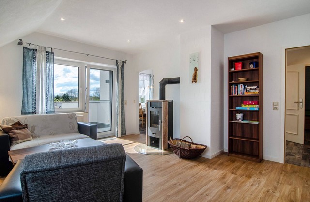 Apartamento vacacional 'Laubbach' con balcón y Wi-Fi