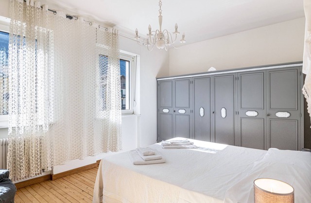 Apartamento vacacional Le Mongolfiere 2 con vistas a la montaña, terraza y Wi-Fi