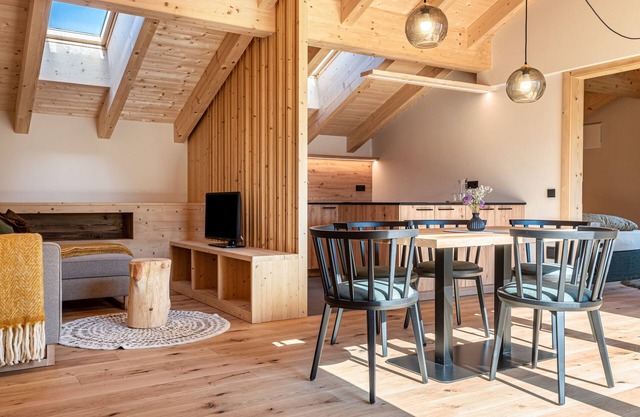 Apartamento vacacional 'Lippmöshof Furca' con vistas a la montaña, terraza privada y Wi-Fi