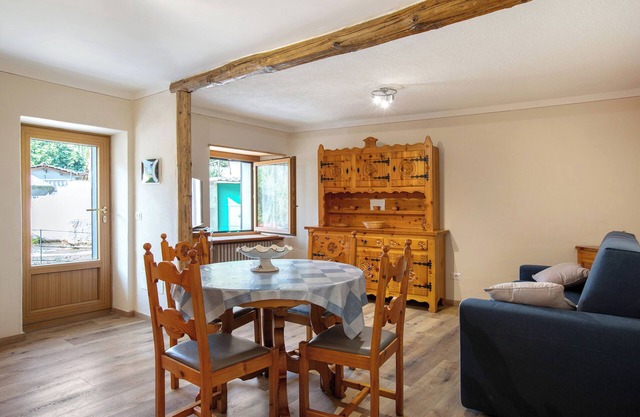 Apartamento vacacional "Maison Marcel Sarre" con vistas a la montaña y balcón