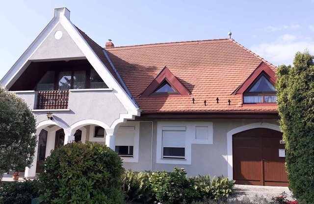 Apartamento vacacional con jardín y barbacoa