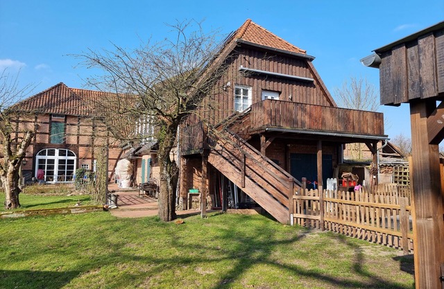 Apartamento Oertzheide con jardín privado, balcón y wifi