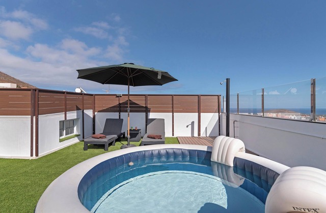 Apartamento de vacaciones 'One Life One Dream House' con vistas al mar, Wi-Fi y aire acondicionado