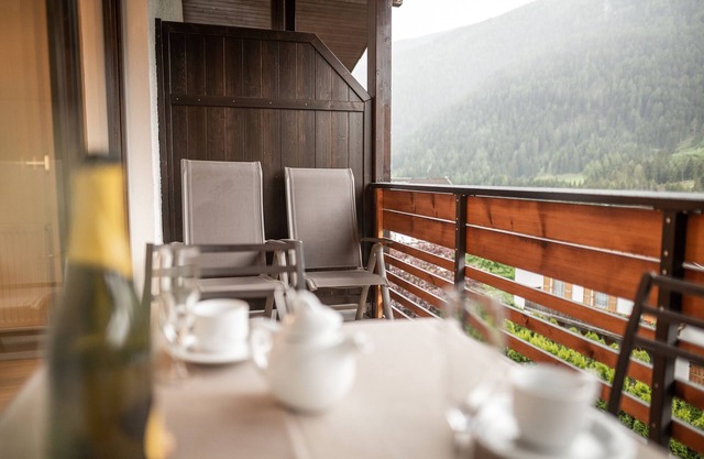 Apartamento vacacional 'Pöder Karspitz' con vistas a la montaña, balcón, jardín compartido y Wi-Fi