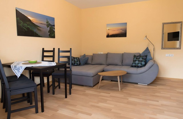 Apartamento "Riesling" con balcón privado, terraza común, jardín común y Wi-Fi