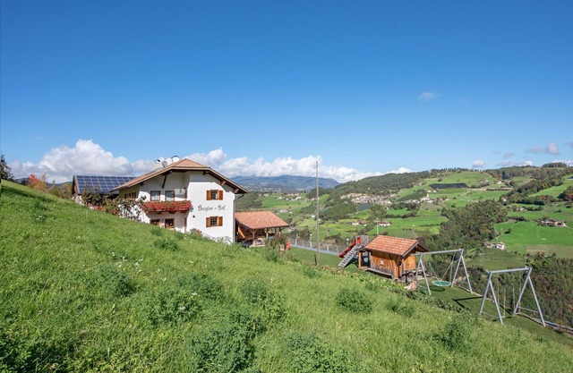Apartamento vacacional "Rosengarten - Heigler Hof" con vistas a la montaña, wifi, balcón, sauna y terraza