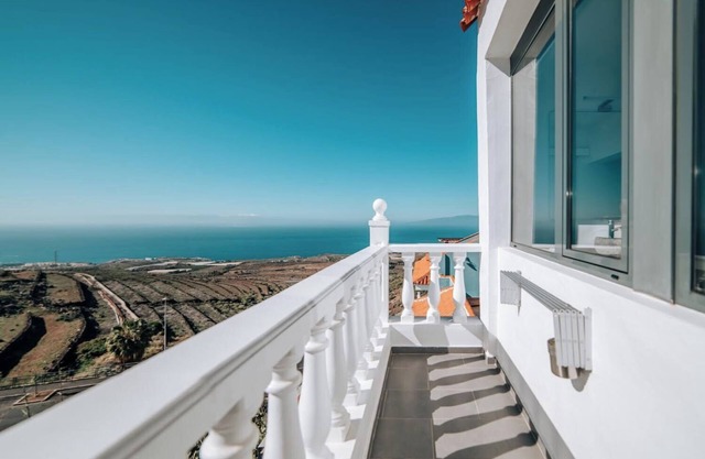 Apartamento vacacional San Juan con vistas al mar, vistas a la montaña, balcón