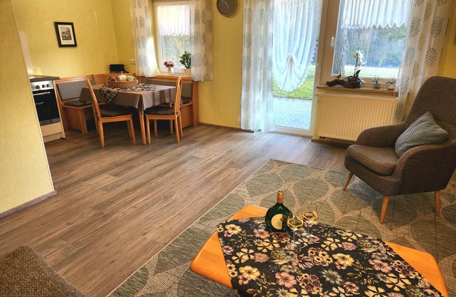 Apartamento 'Scheurebe' con balcón privado, terraza compartida y jardín comunitario