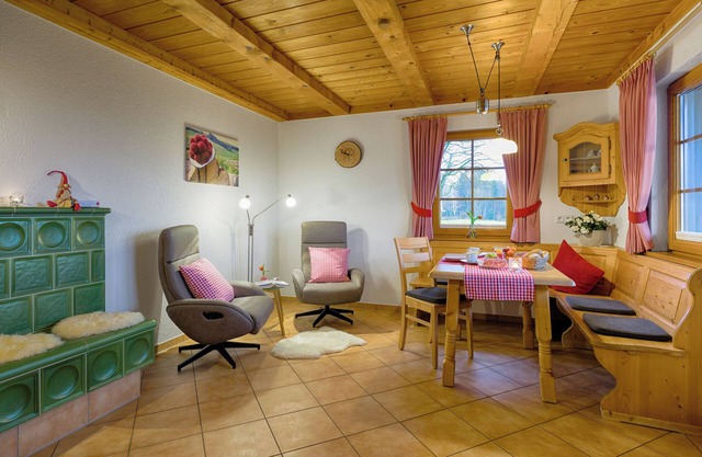 Apartamento 'Ferienwohnung Schwarzwaldhut' con vistas a la montaña, terraza privada y Wi-Fi