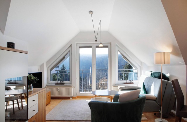 Apartamento vacacional 'Tannenblick 7-5' con vistas a la montaña, balcón y Wi-Fi
