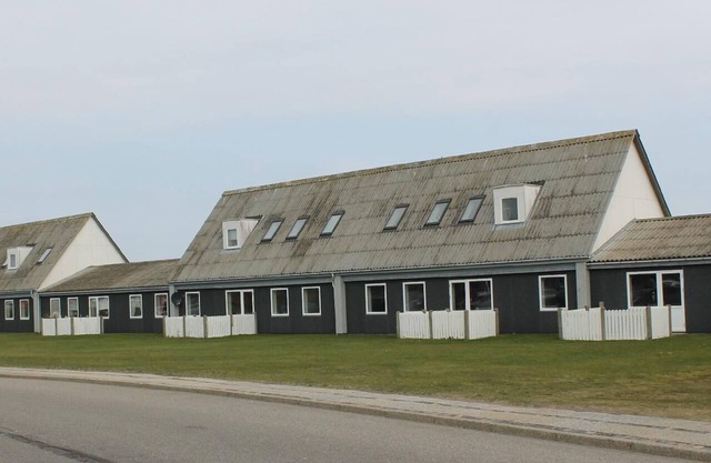 Holiday apartment Ulfborg for 1 - 4 persons with 1 bedroom - Row house