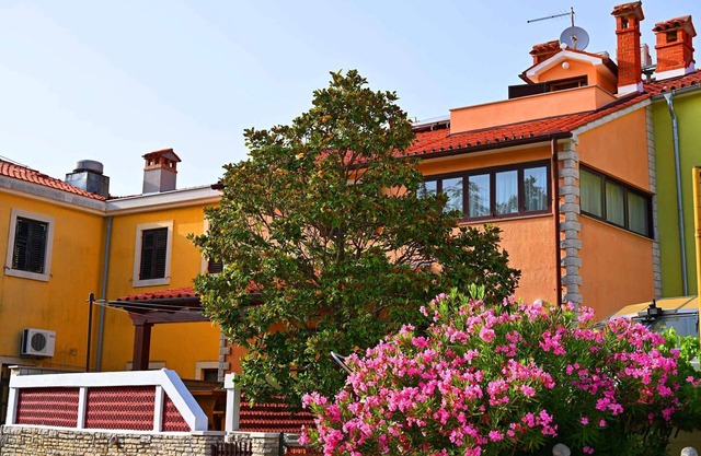 Apartamento vacacional con vista al puerto