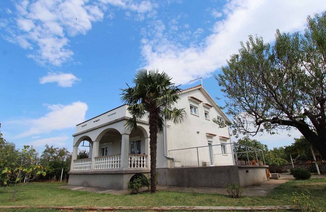 Apartamento vacacional con terraza y en una zona tranquila