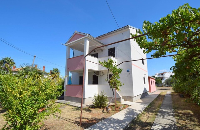 Apartamento vacacional con balcón