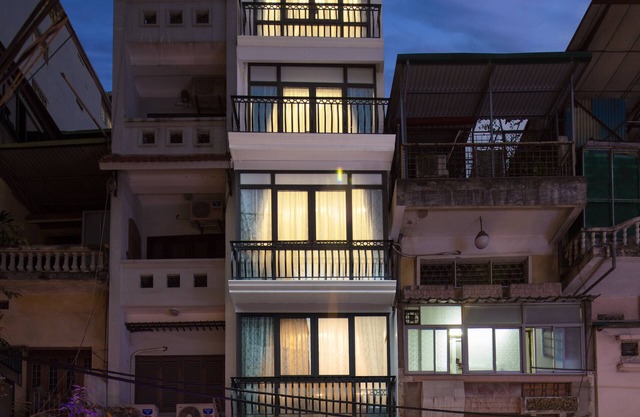 Holiday Emerald Hotel