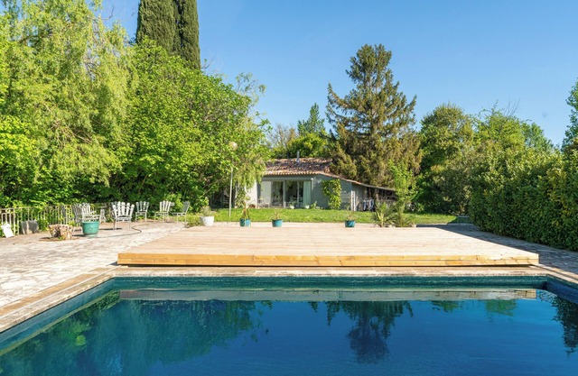 Casa de vacaciones 'En Bord De Sorgue' con piscina privada, terraza privada y Wi-Fi