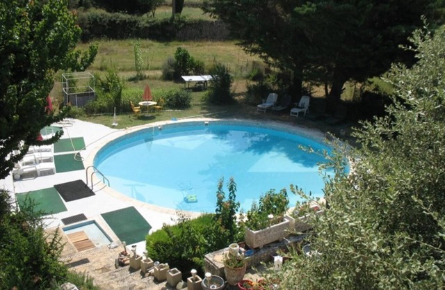 Casa de vacaciones 'Nanou Maison Avec Piscine' con vistas a la montaña, piscina privada y Wi-Fi