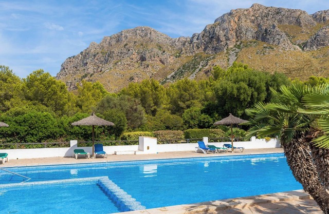 Casa de vacaciones "Garballo" con jardín, terraza, aire acondicionado y piscina compartida