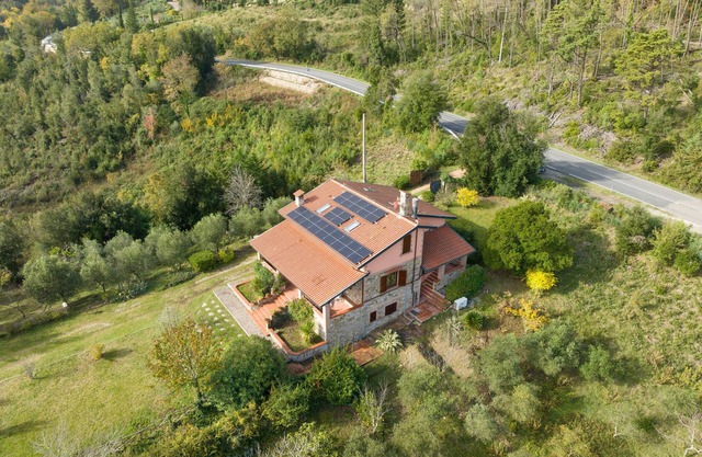 Casa vacacional "Casa Flora" con piscina privada, terraza privada y Wi-Fi