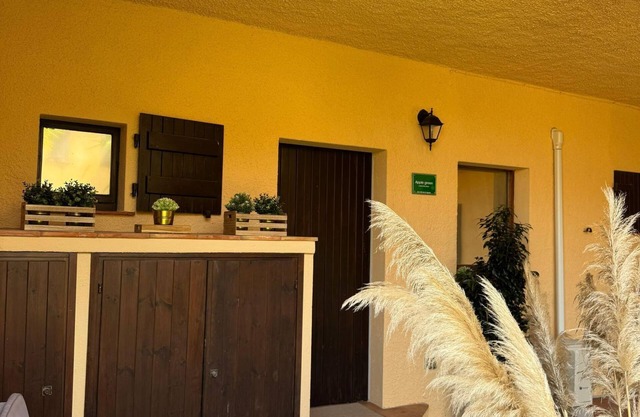 Holiday Home 'Apple Green' with Mountain View, Wi-Fi and Air Conditioning